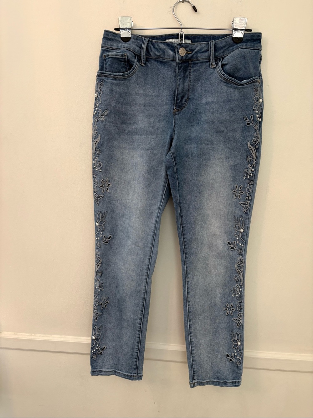 Est. 1946 Denim Floral Mid Rise Skinny Jeans Faux Pearls Women's Size 12
